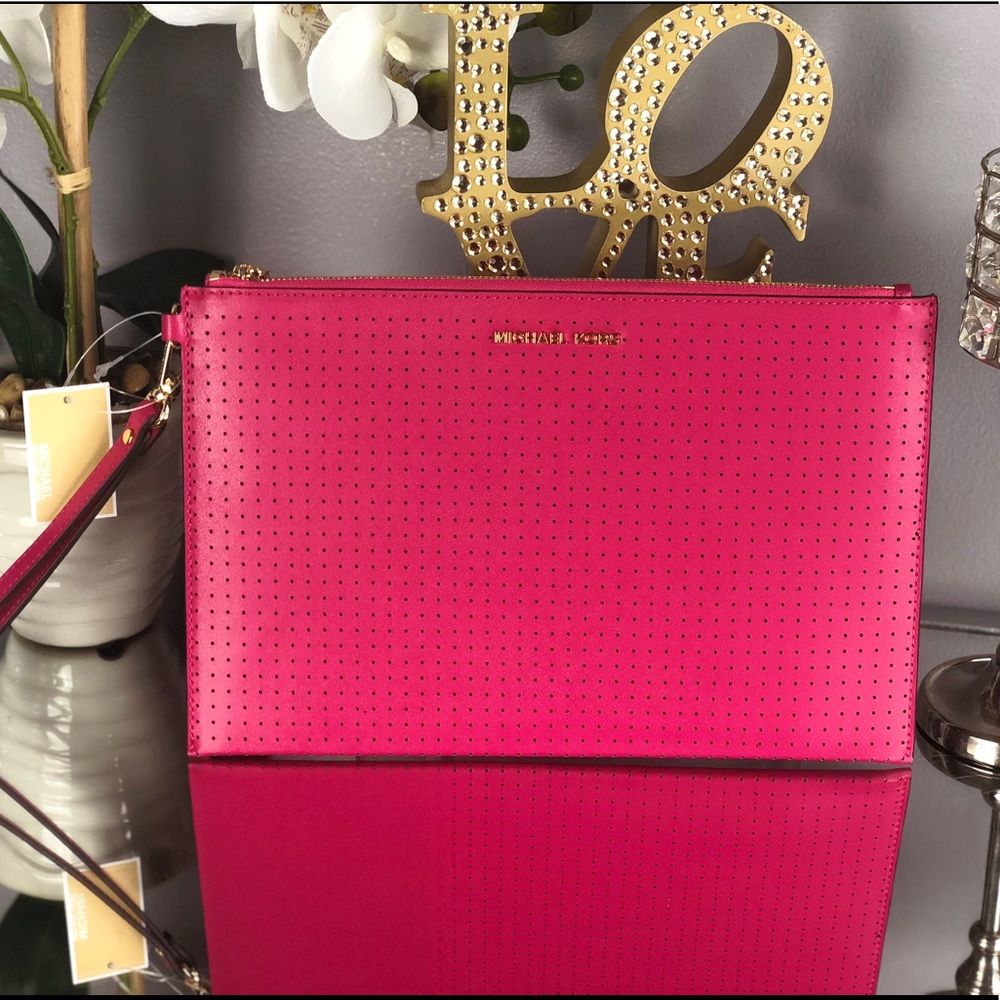 Michael Kors Pink Leather Clutch Wristlet - Picture 4 of 6